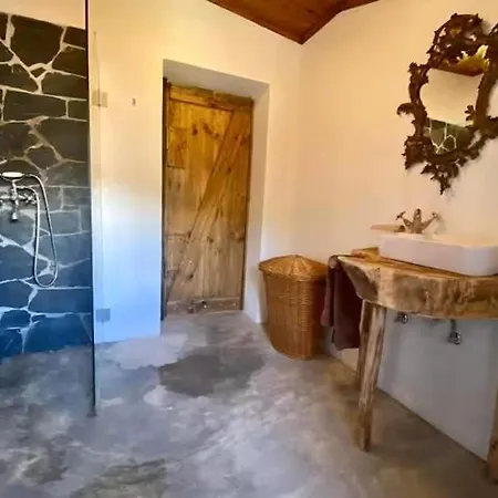 Casa Do Baloico Em Porto De Vacas Aldeias De Xisto 度假居
