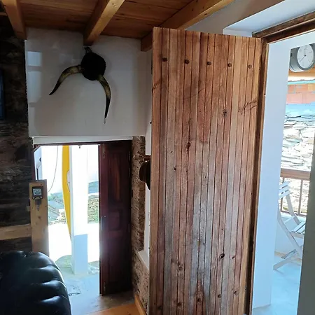 Casa Do Baloico Em Porto De Vacas Aldeias De Xisto